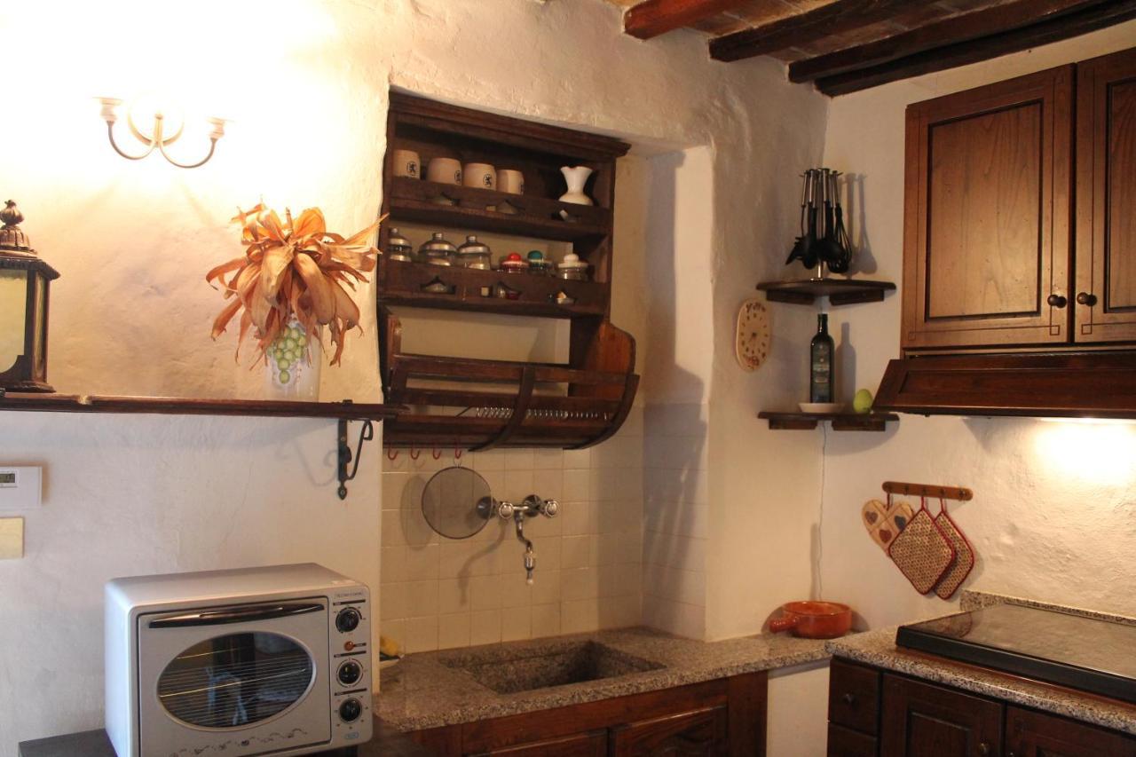 Petite Maison, Nel Borgo Di เชโตนา ภายนอก รูปภาพ