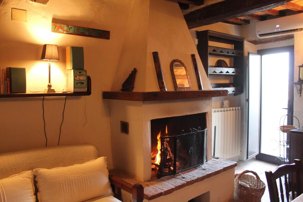 Petite Maison, Nel Borgo Di เชโตนา ภายนอก รูปภาพ